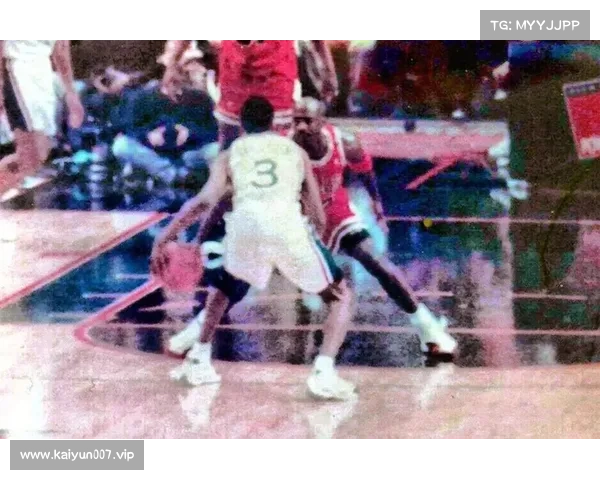 艾弗森晒出乔丹生涯奖杯合照篮球历史最硬核瞬间再现 艾弗森晒出乔丹生涯奖杯合照篮球历史最硬核瞬间再现