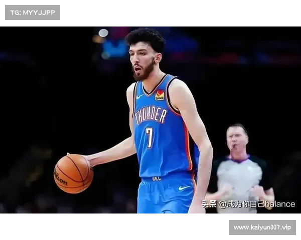 库里因争议判罚怒批裁判 全明星赛表现遭质疑引发广泛热议