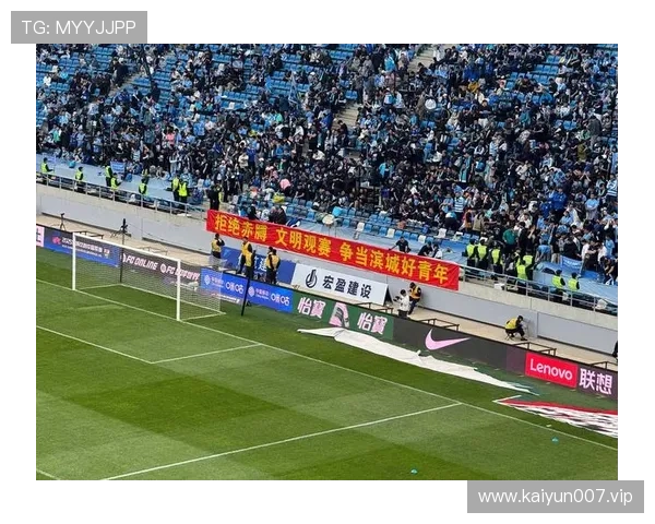 大连英博今迎队史首个中超主场五万观众齐聚见证荣耀时刻盛况现场